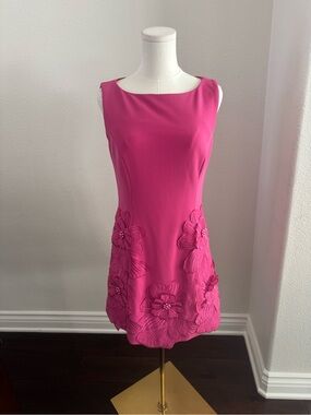 Elliatt Women's Pink Floral Appliqué Sheath Dress (Large sized down to Medium)